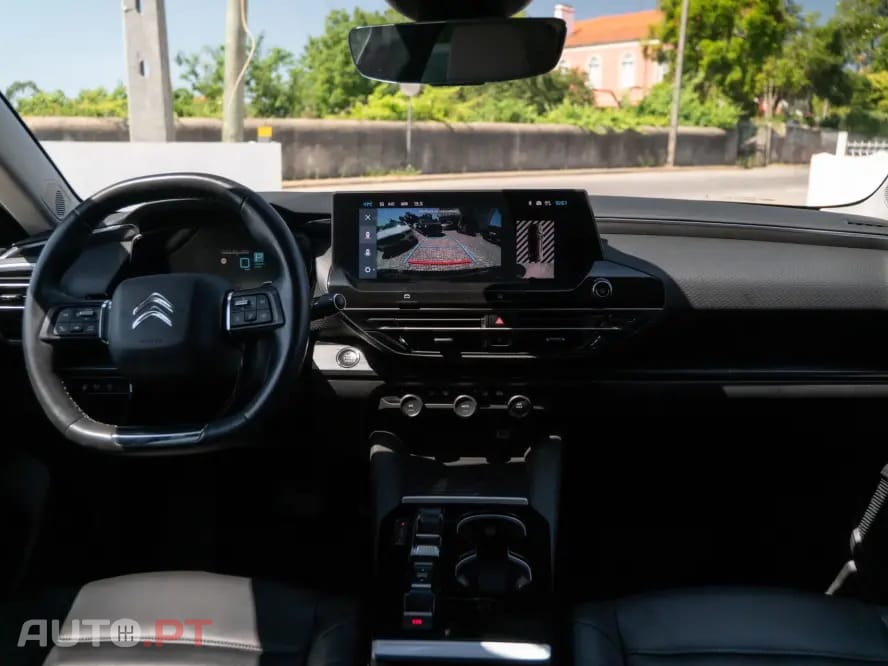 Citroen C5 X 1.6 Hybrid Plus e-EAT8