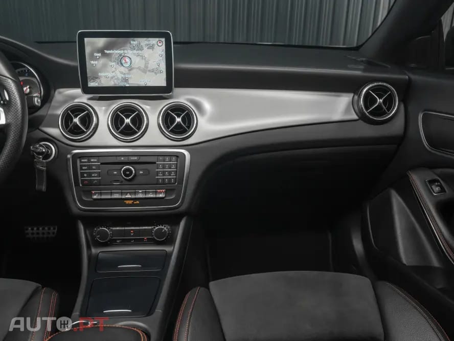 Mercedes-Benz CLA 220 d Shooting Brake AMG Line Aut.