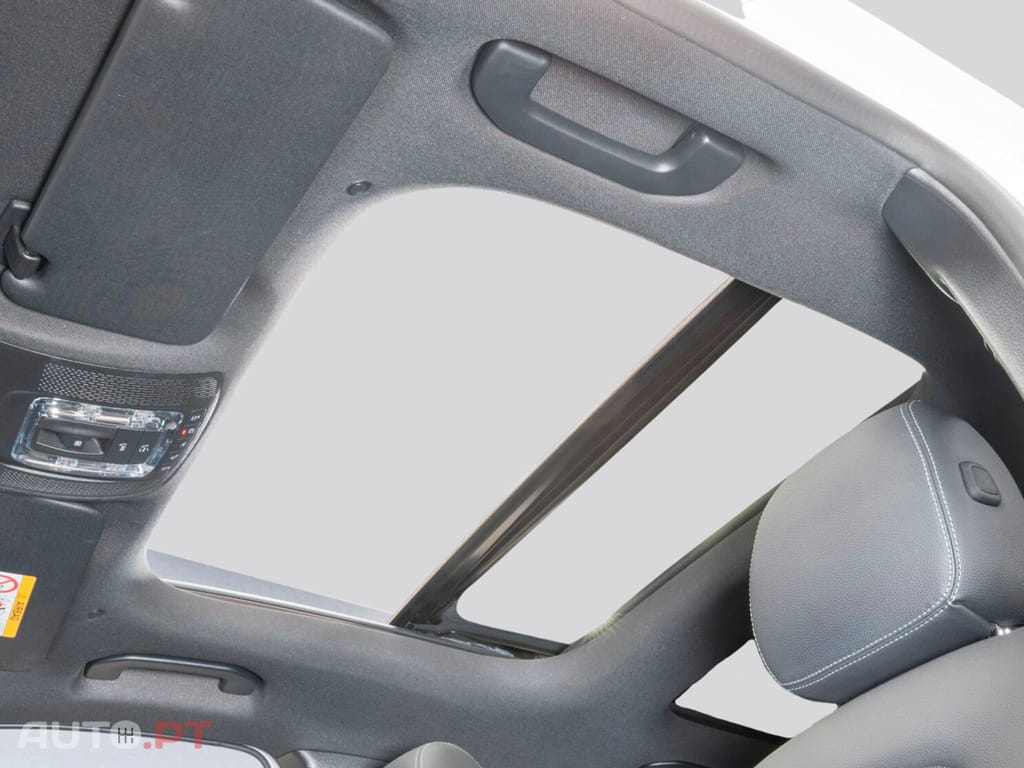 Mercedes-Benz EQA I.V.A DEDUTIVEL 350 4M Progressive LED 