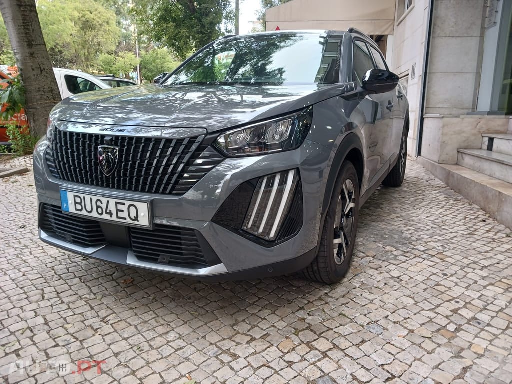 Peugeot 2008 1.2 PureTech Allure Pack