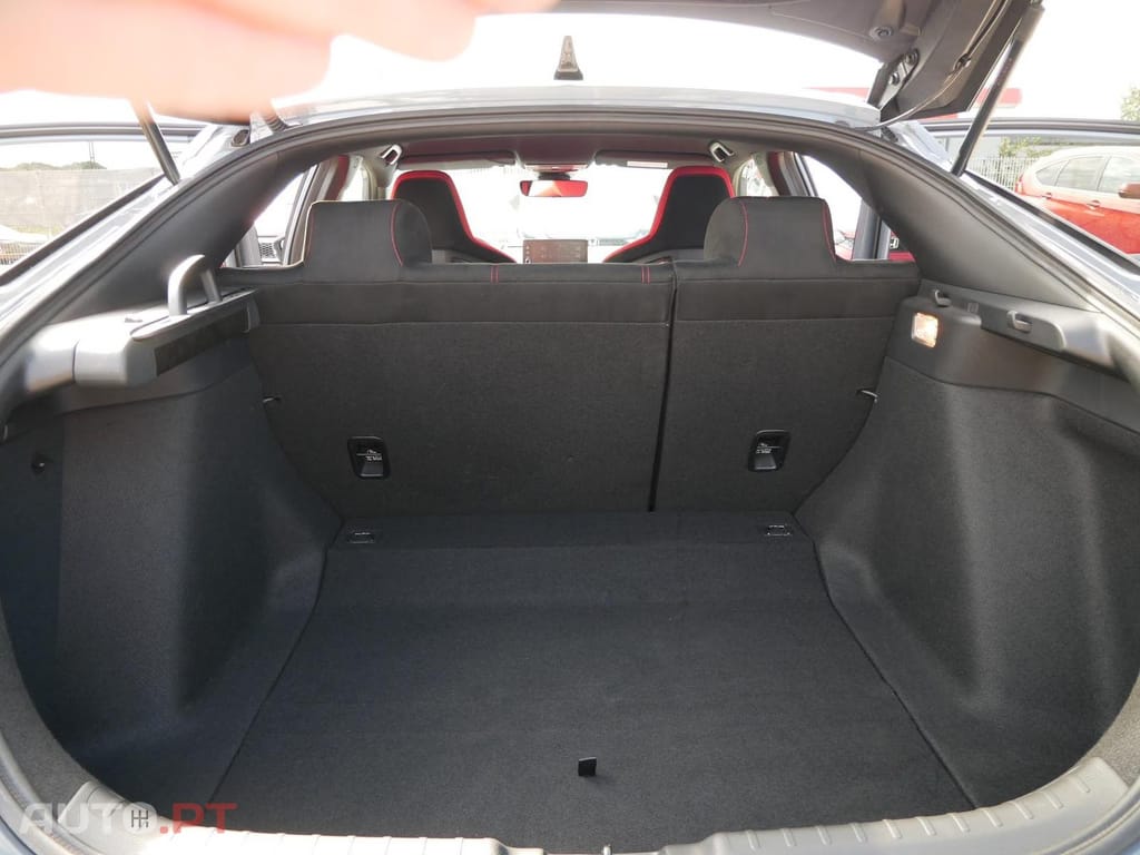 Honda Civic 2.0 i-VTEC Type-R