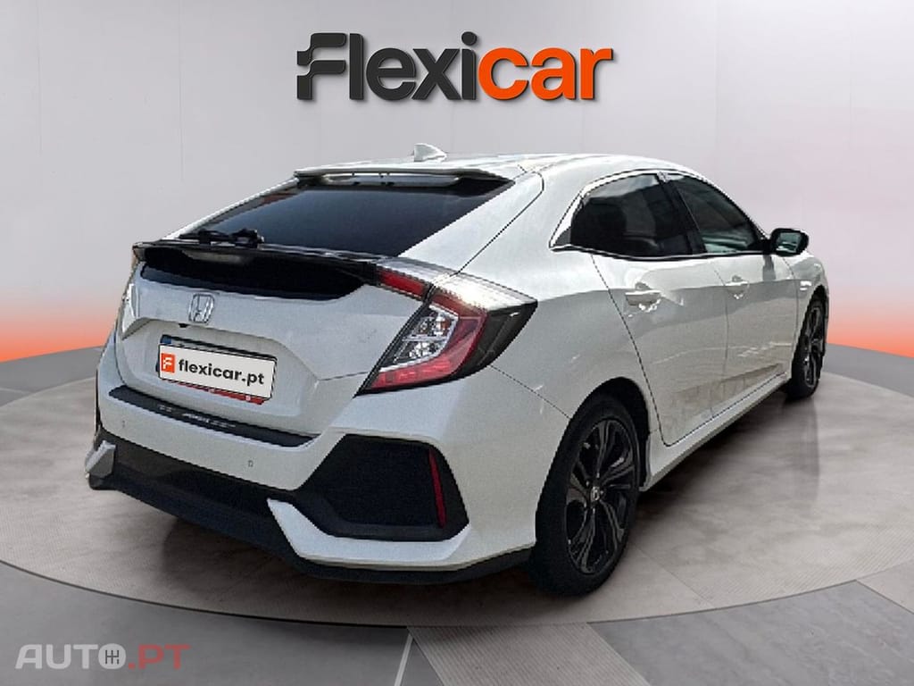 Honda Civic 1.0 i-VTEC Elegance CVT Navi