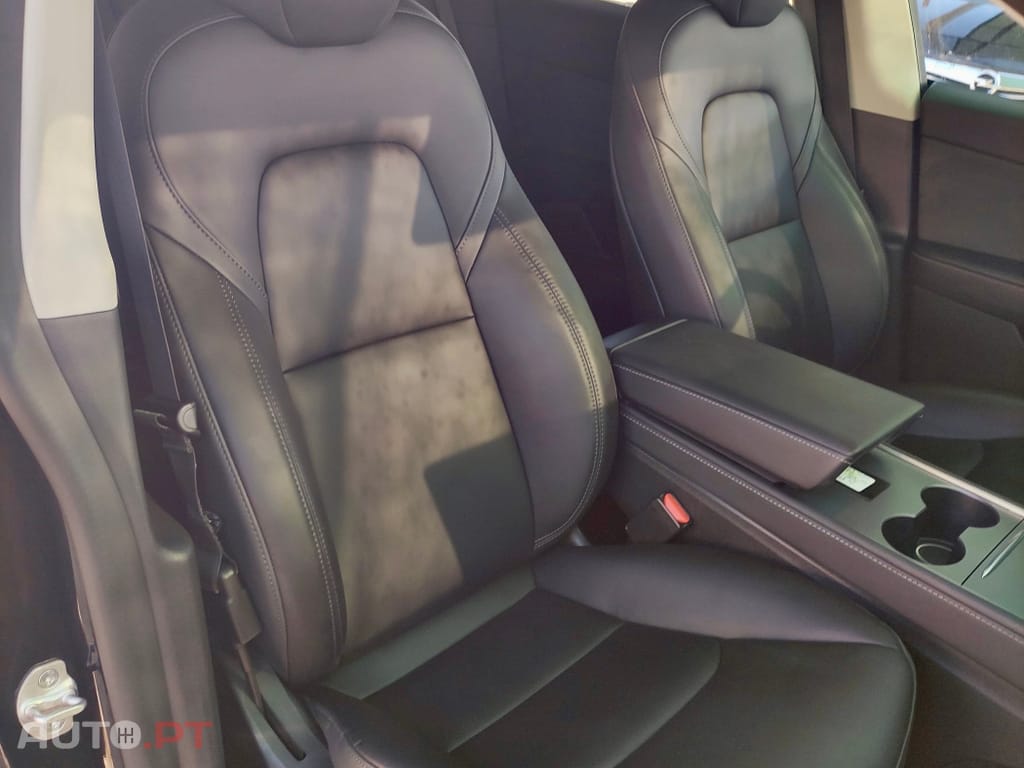Tesla Model Y Tração Traseira