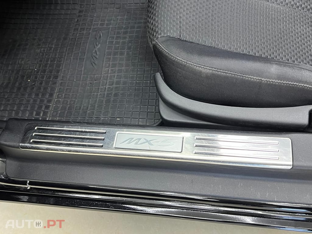 Mazda MX-5 1.8 MZR Emotion