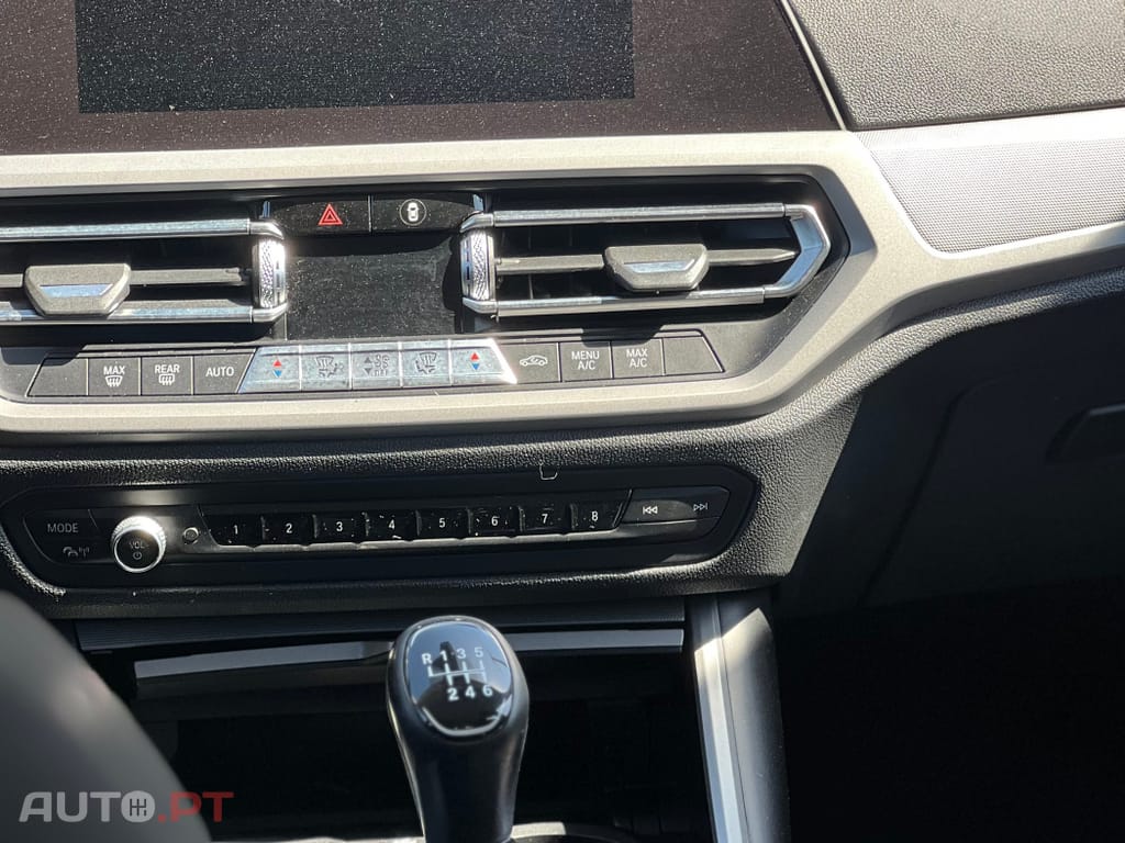 BMW 318 d Touring Line Sport
