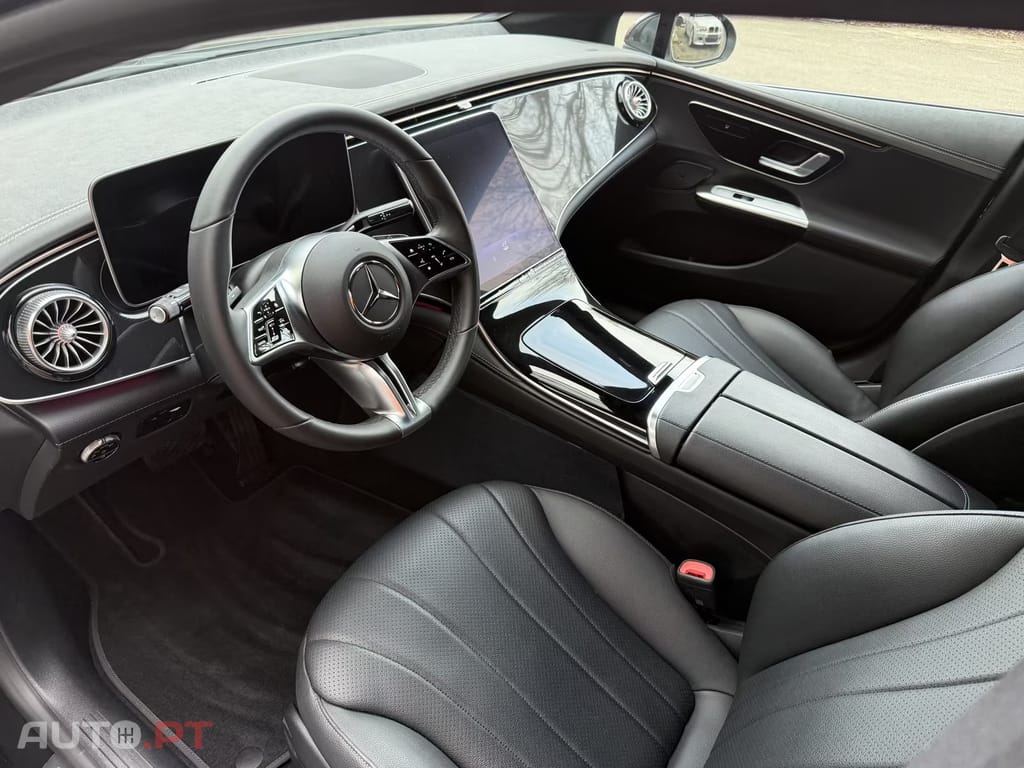 Mercedes-Benz EQE 300 