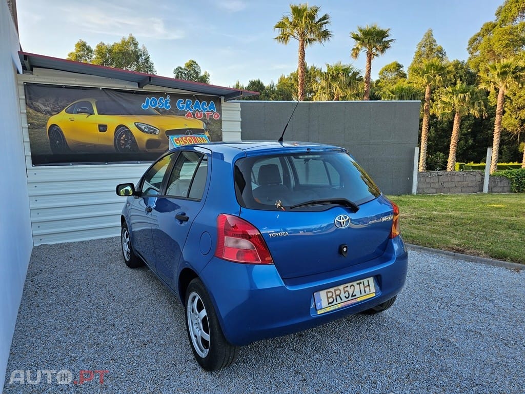 Toyota Yaris 1.0 VVT-i AC