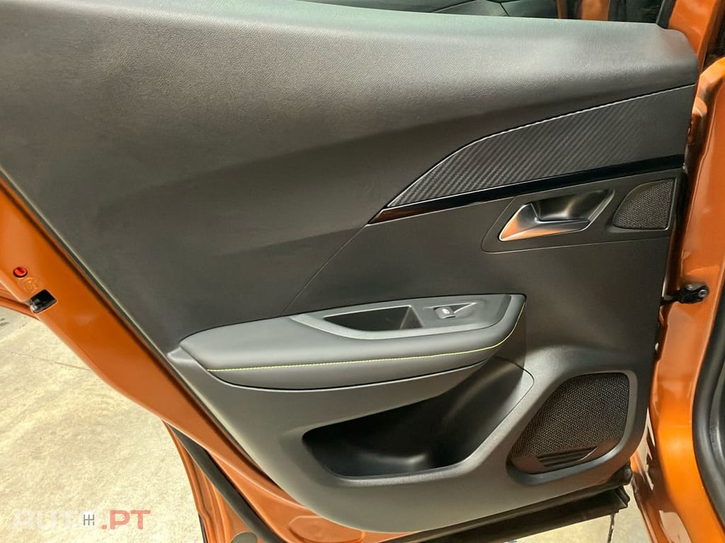 Peugeot 2008 1.2 PureTech GT