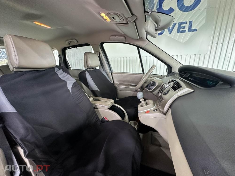 Renault Grand Scénic 1.5 dCi Dynamique S 7L.