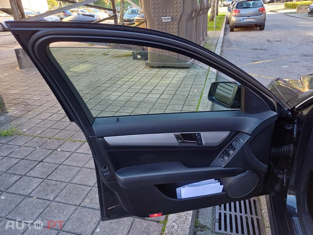 Mercedes-Benz C 220 CDI 170cv cx automatica Nacional