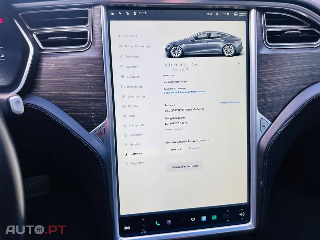 Tesla Model S 85D
