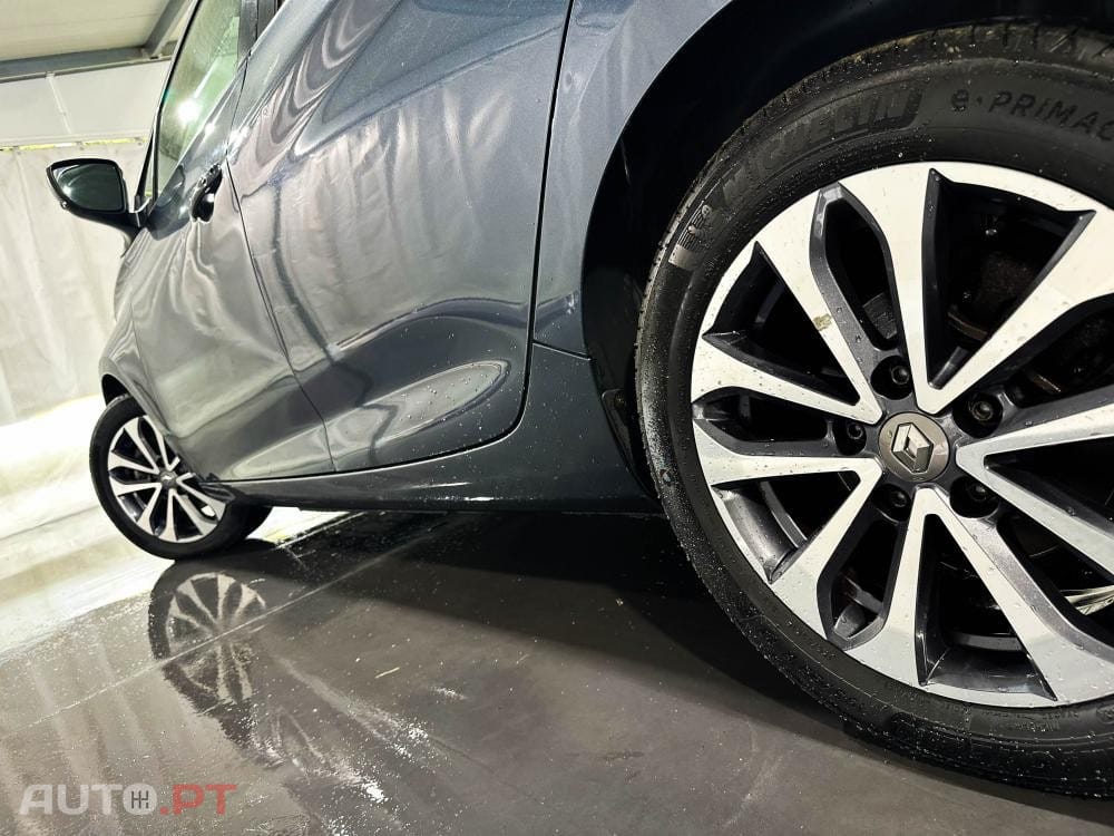 Renault Zoe (c/ Bateria) EV50 135hp Techno