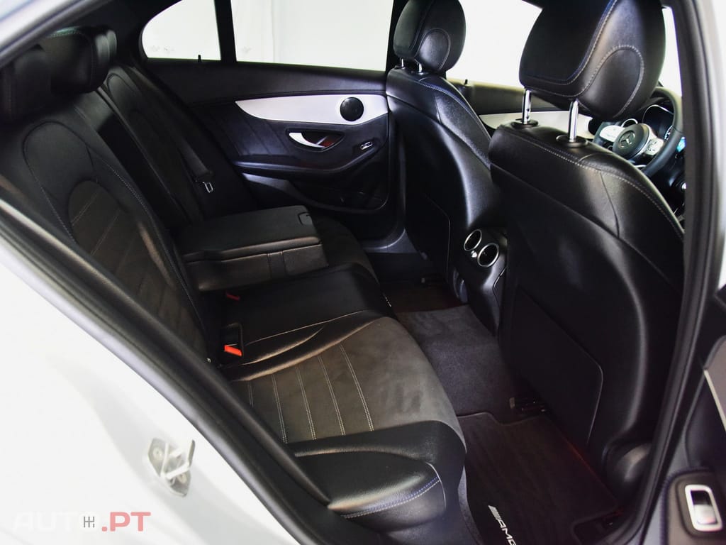 Mercedes-Benz C 300 de AMG Line