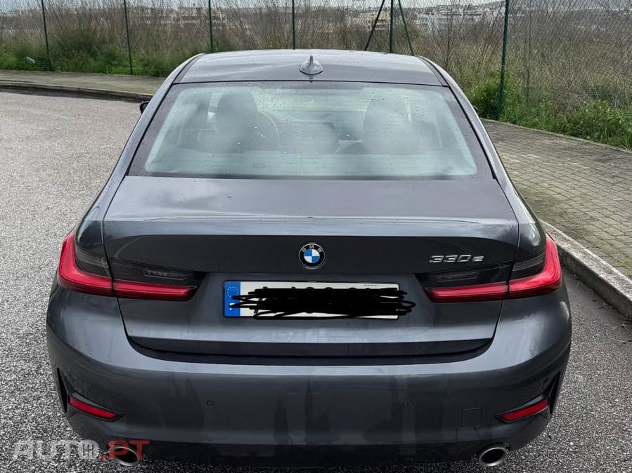 BMW 330 e