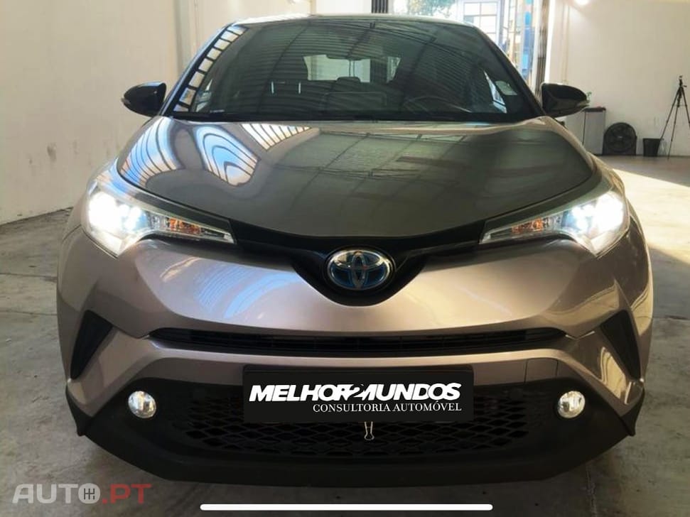 Toyota C-HR 2.0 Hybrid Graphic