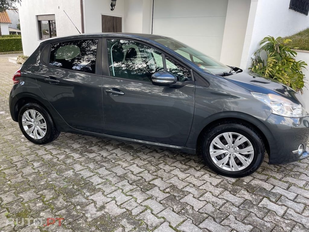 Peugeot 208 1.2 VTi Active