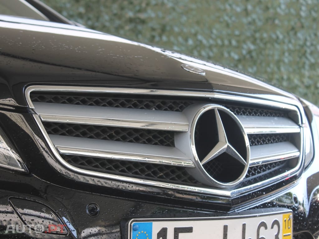 Mercedes-Benz E 250 CGi Avantgarde BlueEfficiency Auto