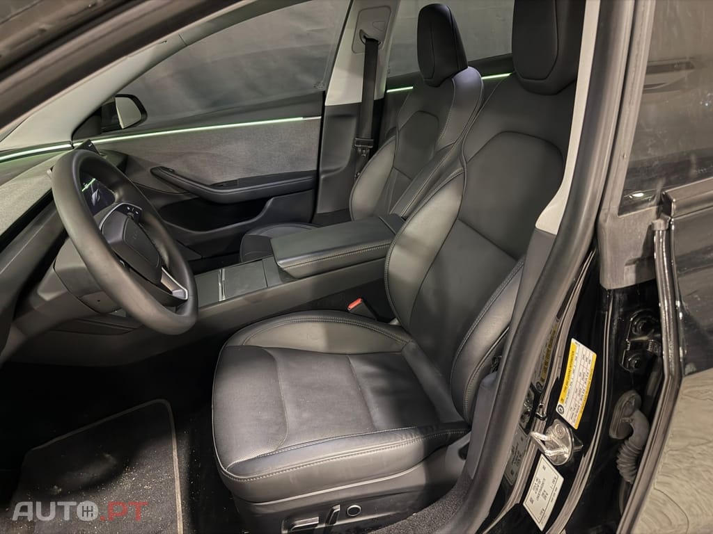 Tesla Model 3 Standard Range Plus RWD