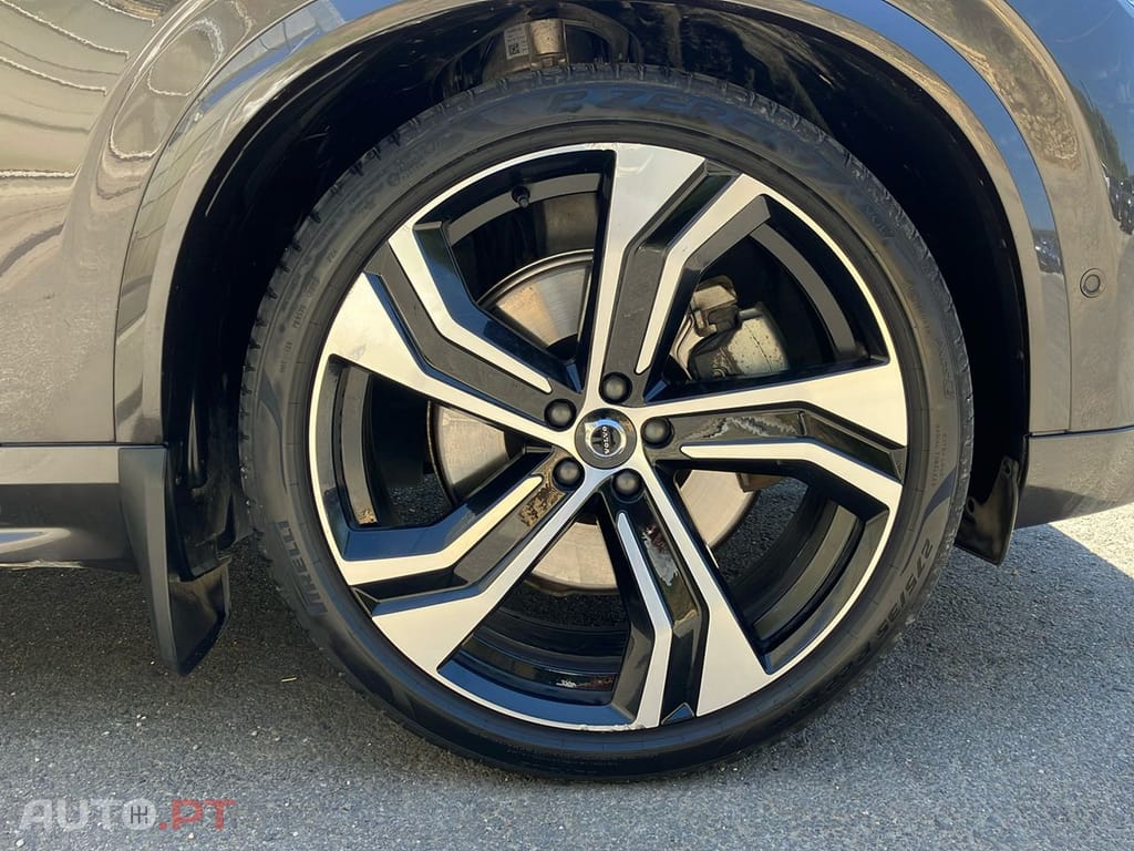 Volvo XC90 2.0 T8 PHEV Ultimate Dark AWD