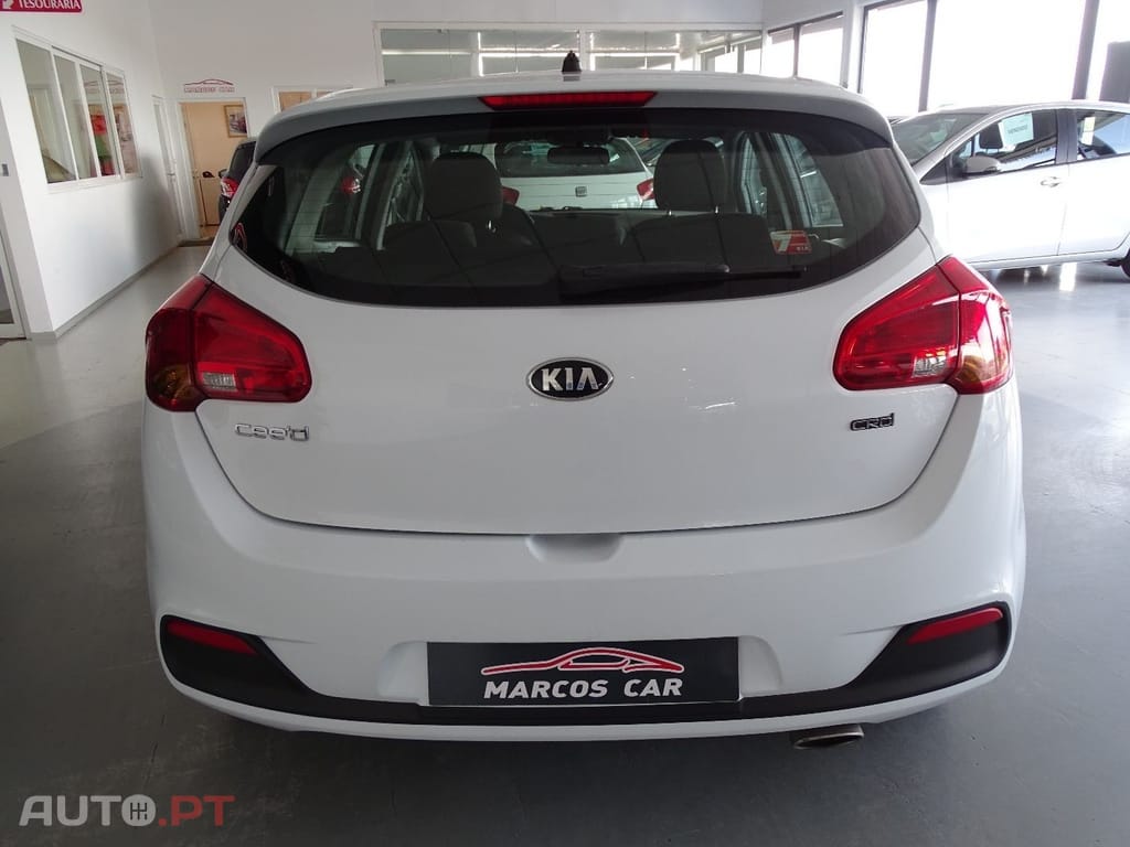 Kia Ceed 1.6 CRDi Urban