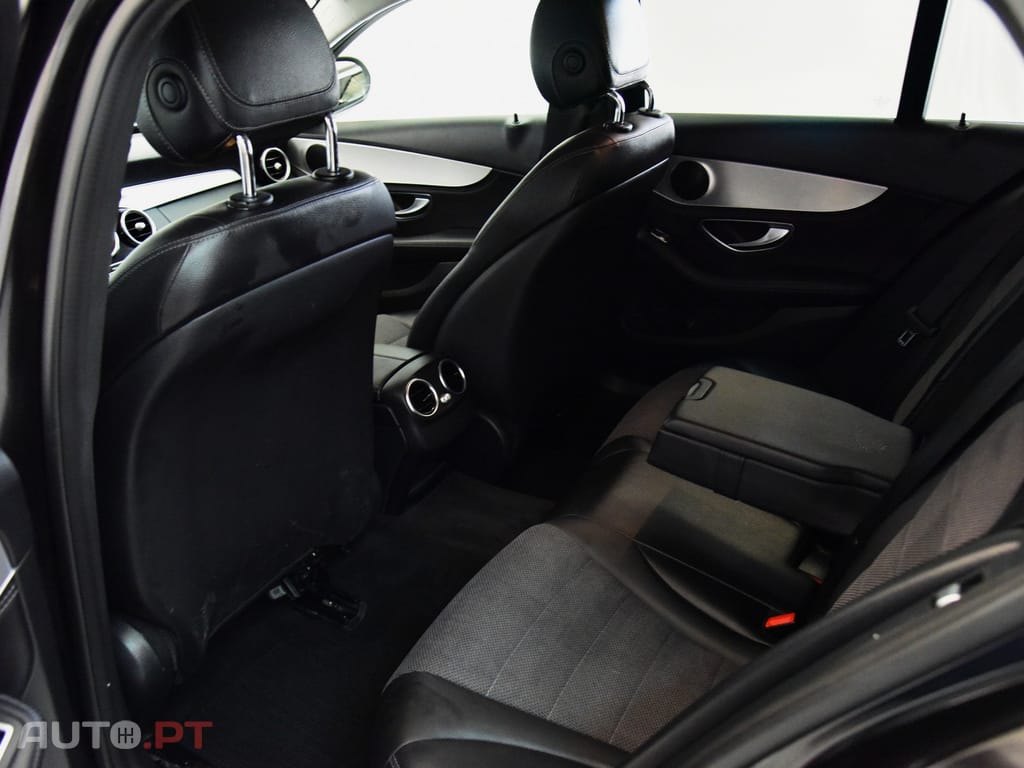 Mercedes-Benz C 300 BlueTEC Hybrid AMG Line