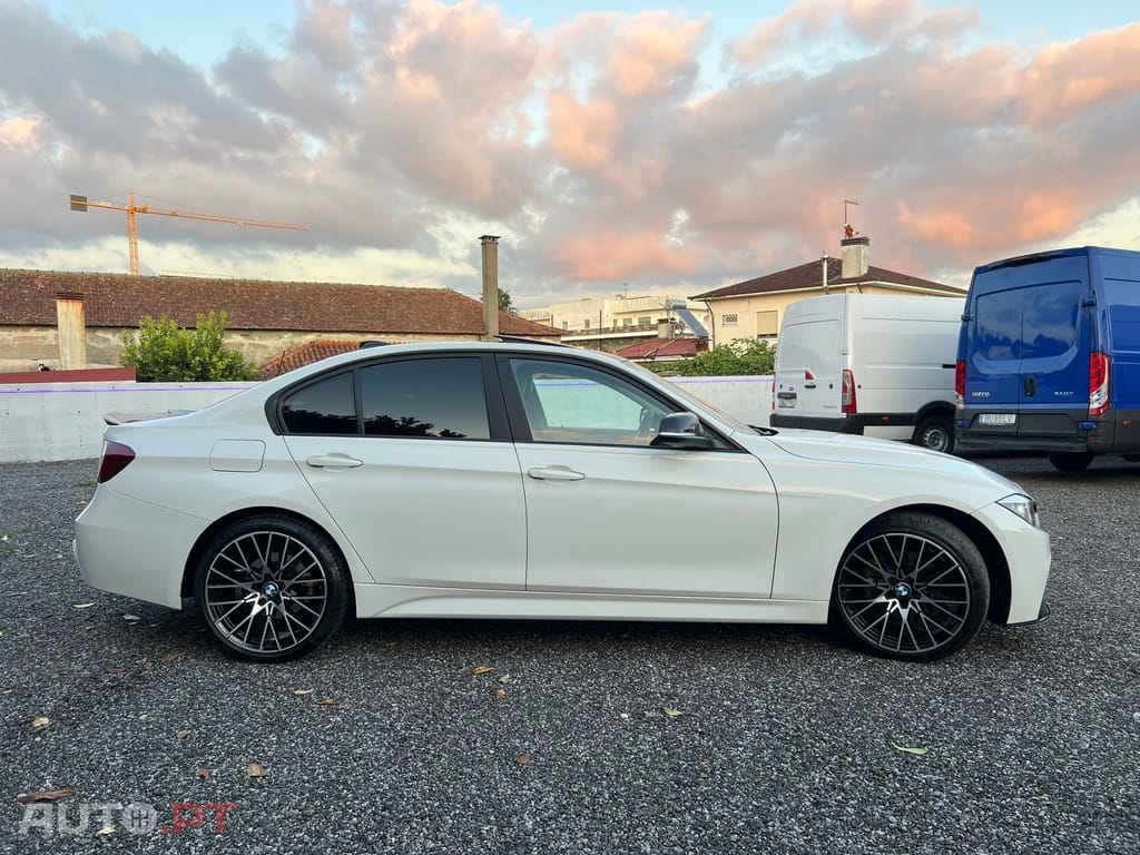 BMW 328 i Auto Line Sport