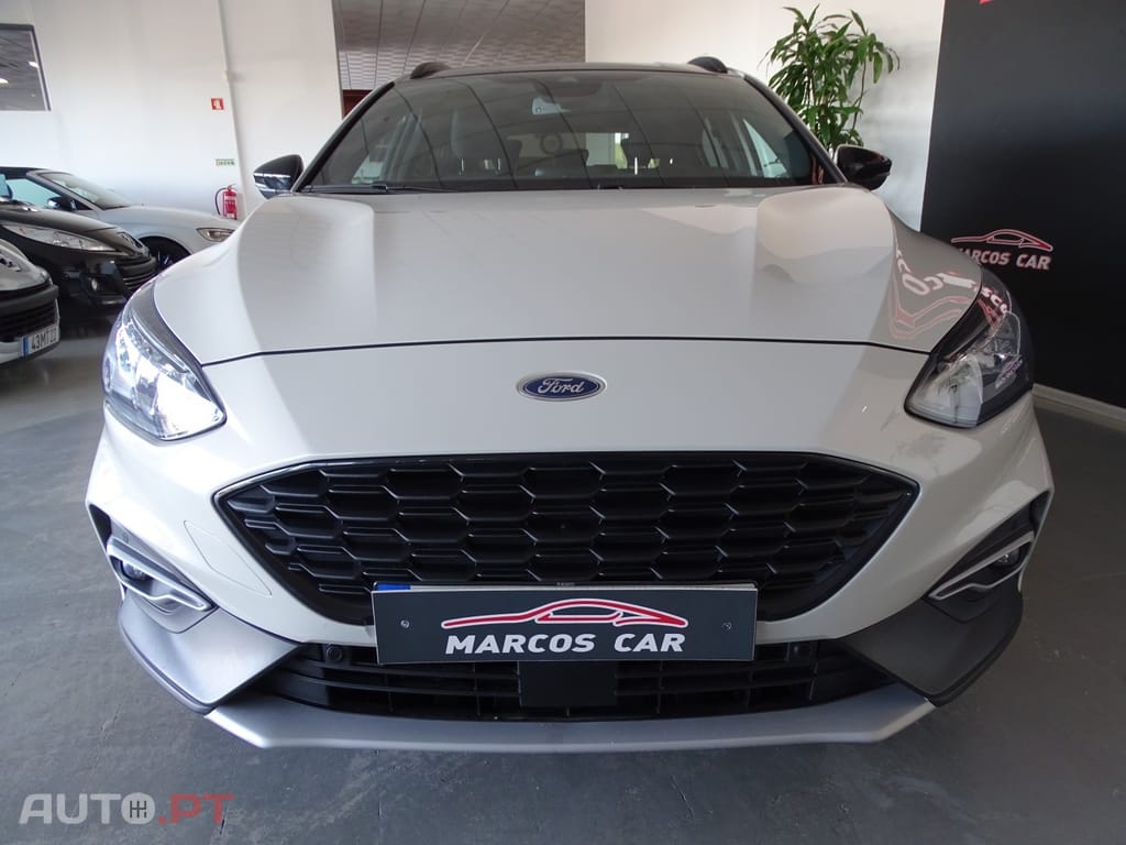 Ford Focus EcoBoost ST Line