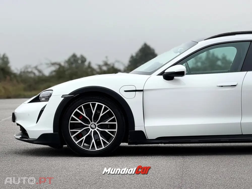 Porsche Taycan 4S