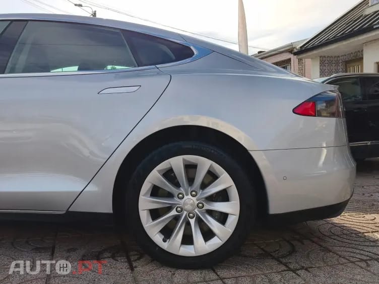 Tesla Model S 70D AWD