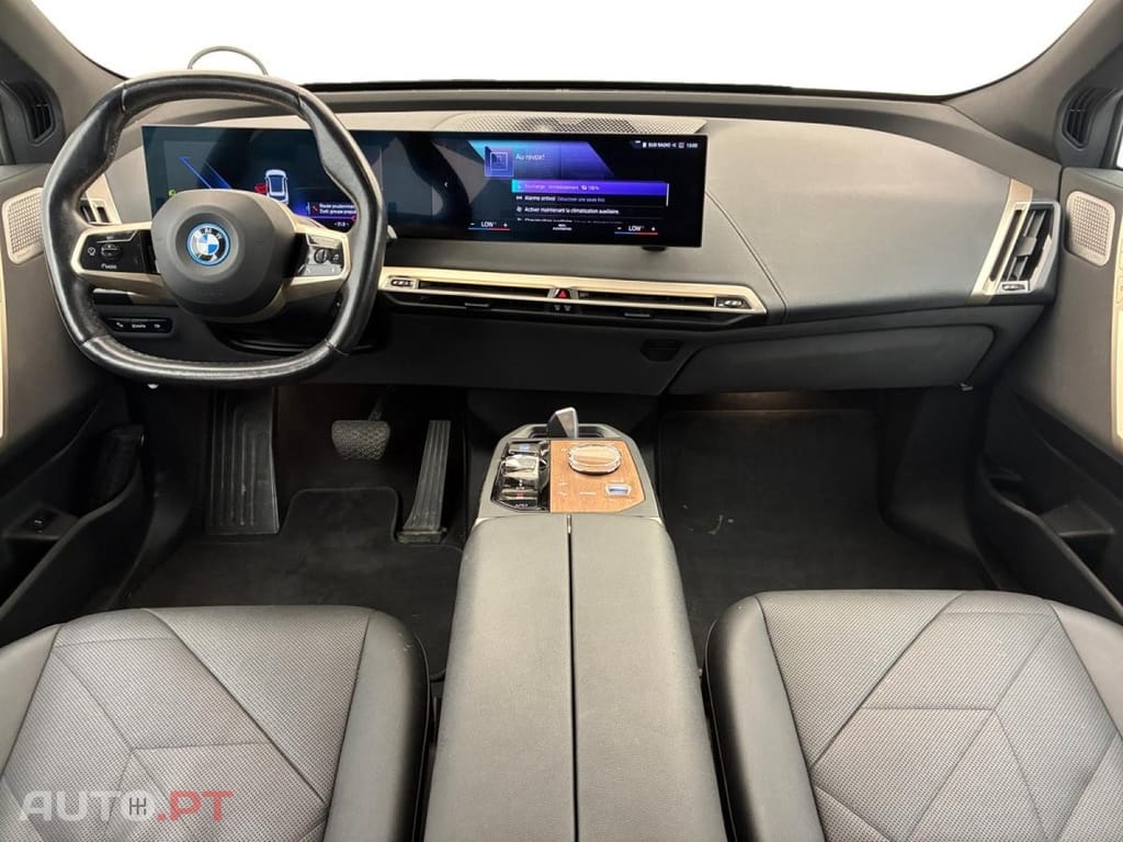 BMW iX xDrive 40