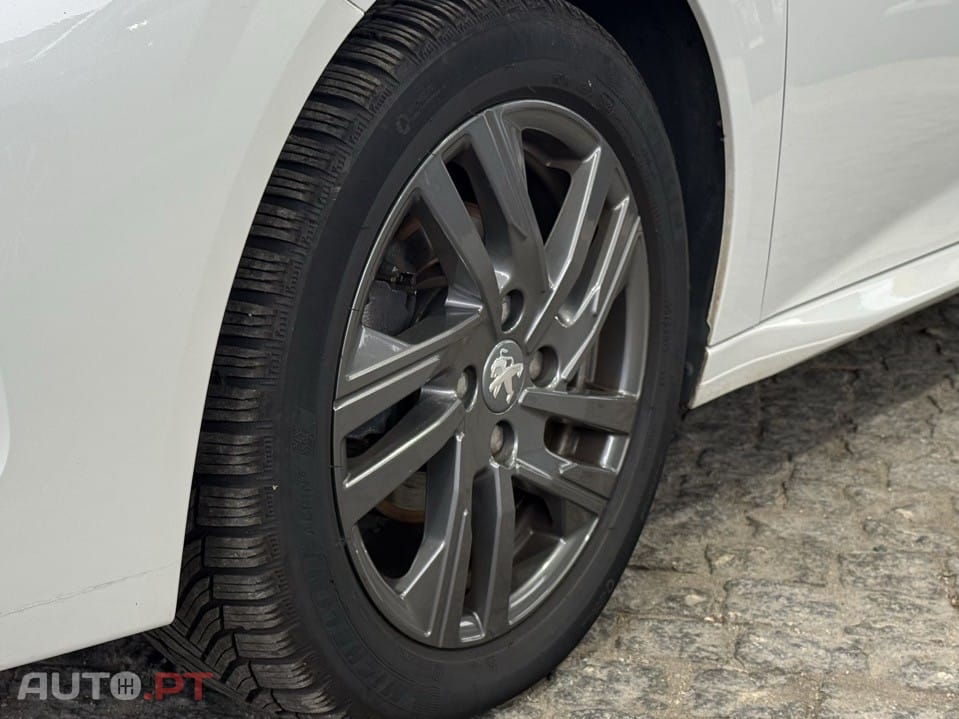 Peugeot 208 1.2 PureTech Active Pack