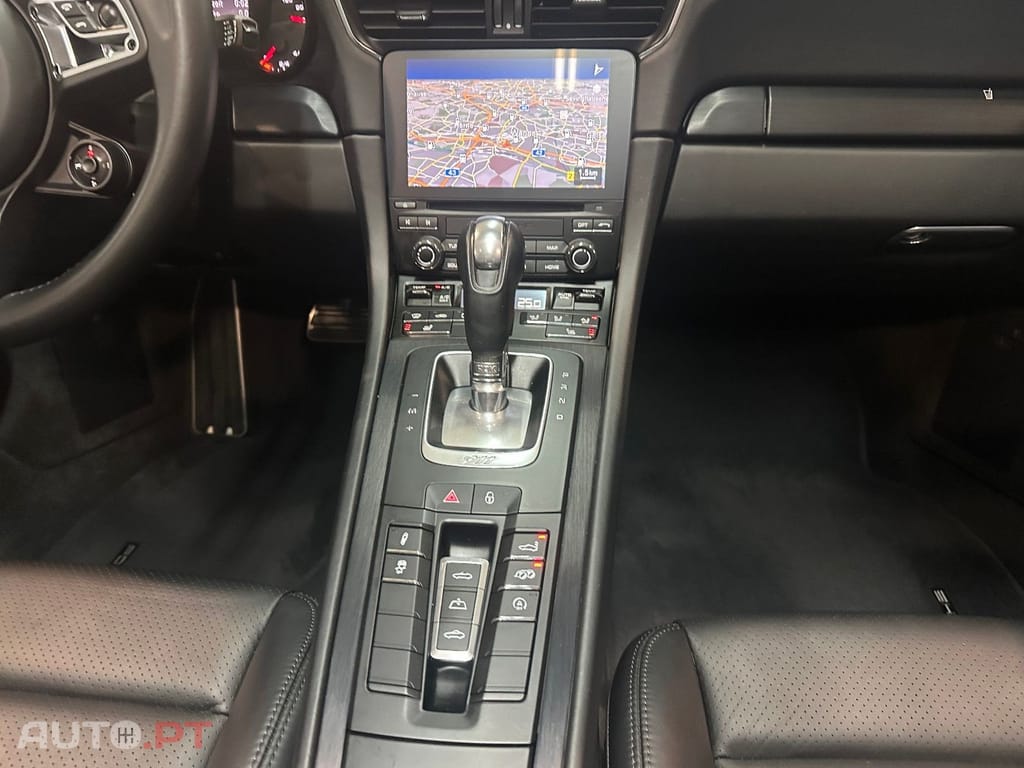 Porsche 991 Carrera 4 GTS