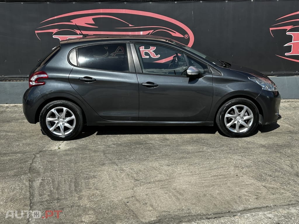 Peugeot 208 1.4 HDi Active