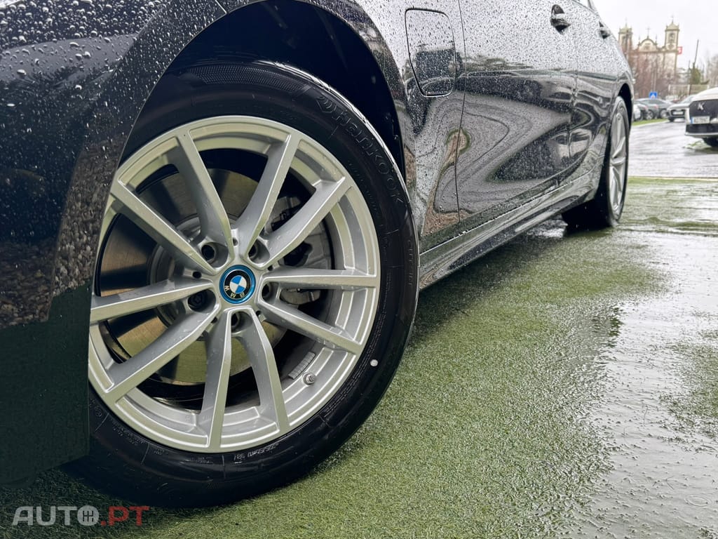 BMW 320 e Auto