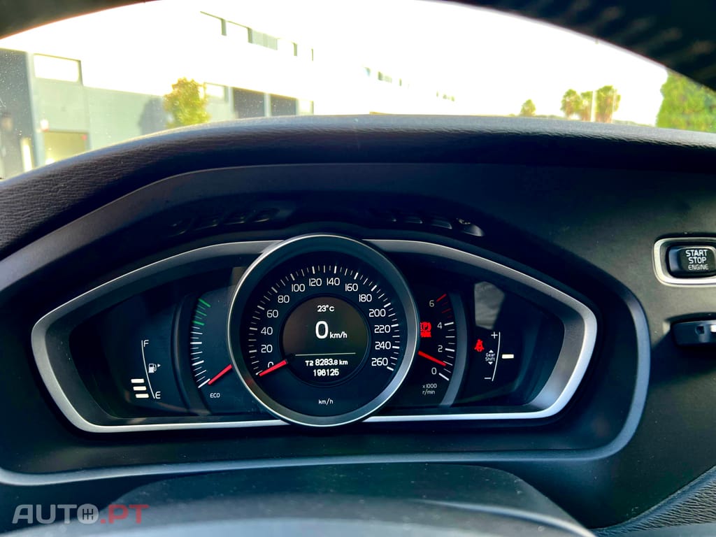 Volvo V40 120