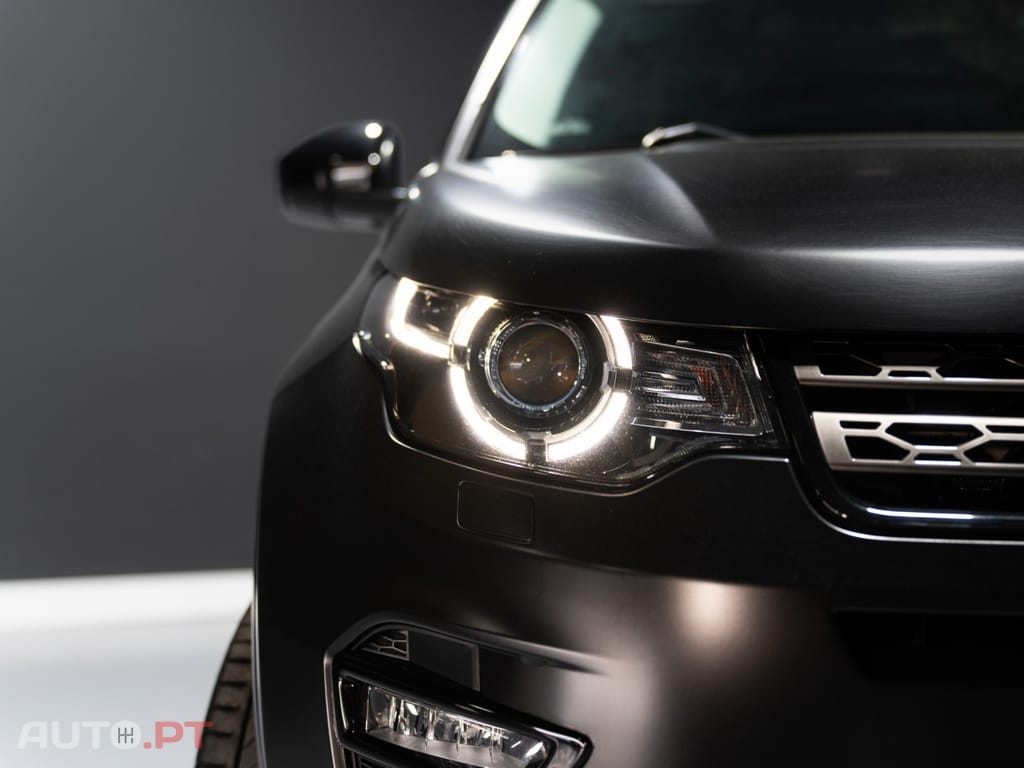 Land Rover Discovery Sport 2.0 D AWD SE