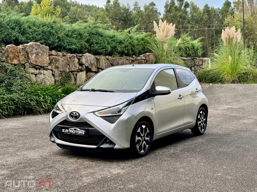 Toyota Aygo 1.0 X-Play Plus