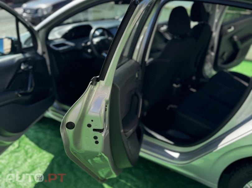 Peugeot 208 1.2 PureTech Style
