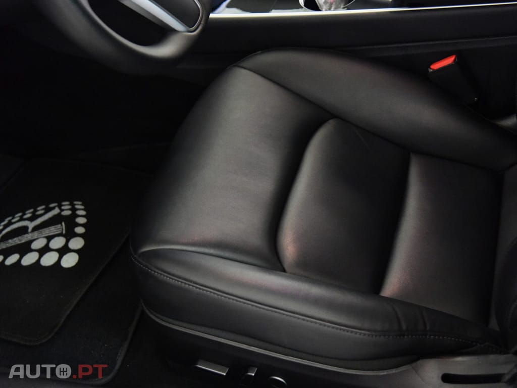 Tesla Model 3 Long-Range Dual Motor AWD