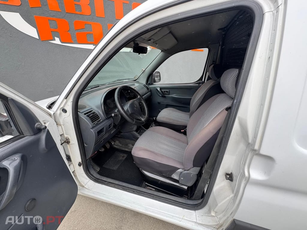 Citroen Berlingo 1.9 D Plancher