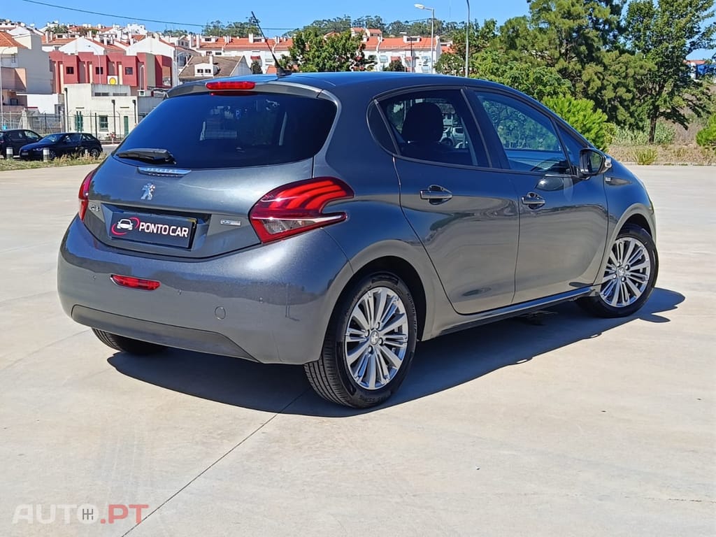 Peugeot 208 1.2 PureTech Style