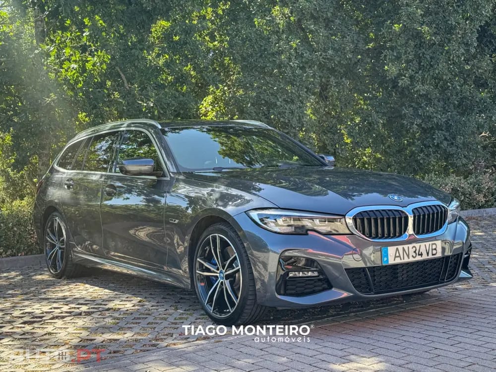 BMW 330 e Pack Desportivo M Auto