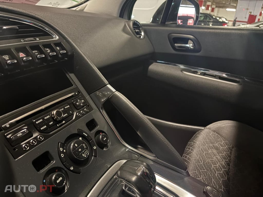 Peugeot 3008 2.0 HDi Hybrid4