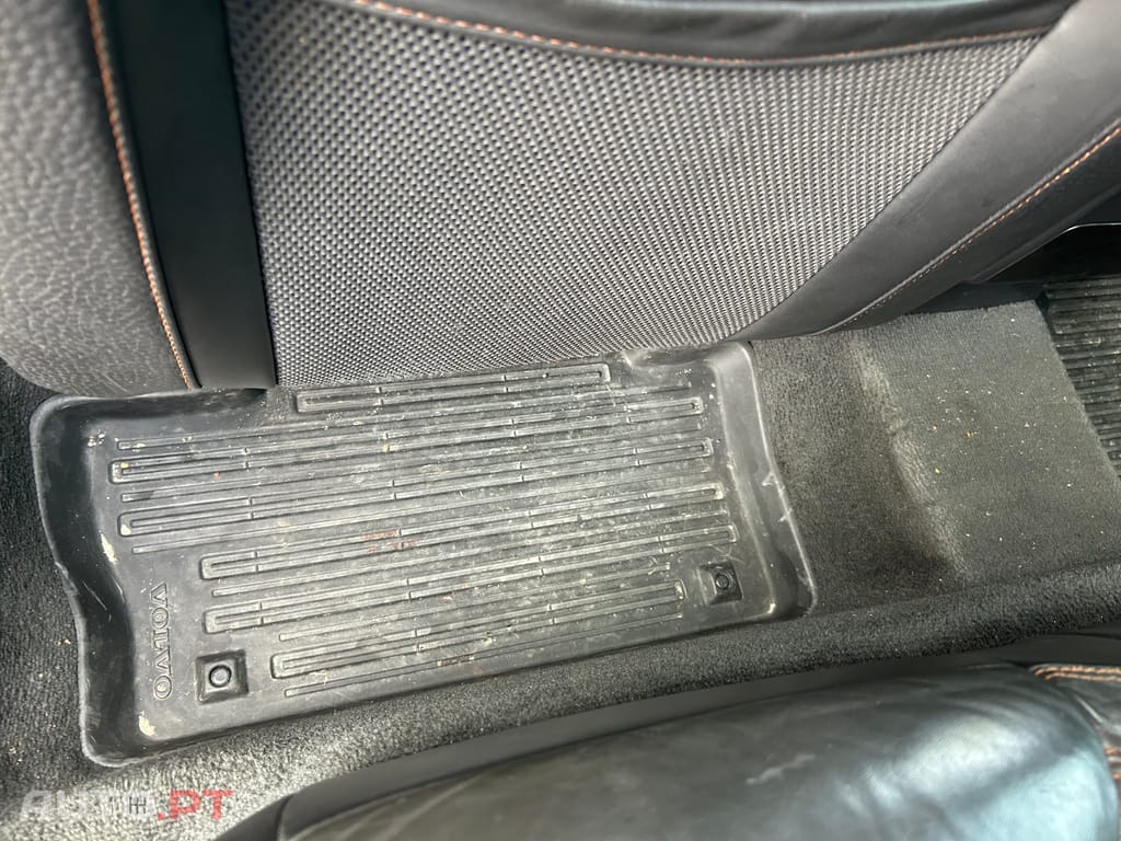 Volvo XC60 GEARTRONIC D5 AWD