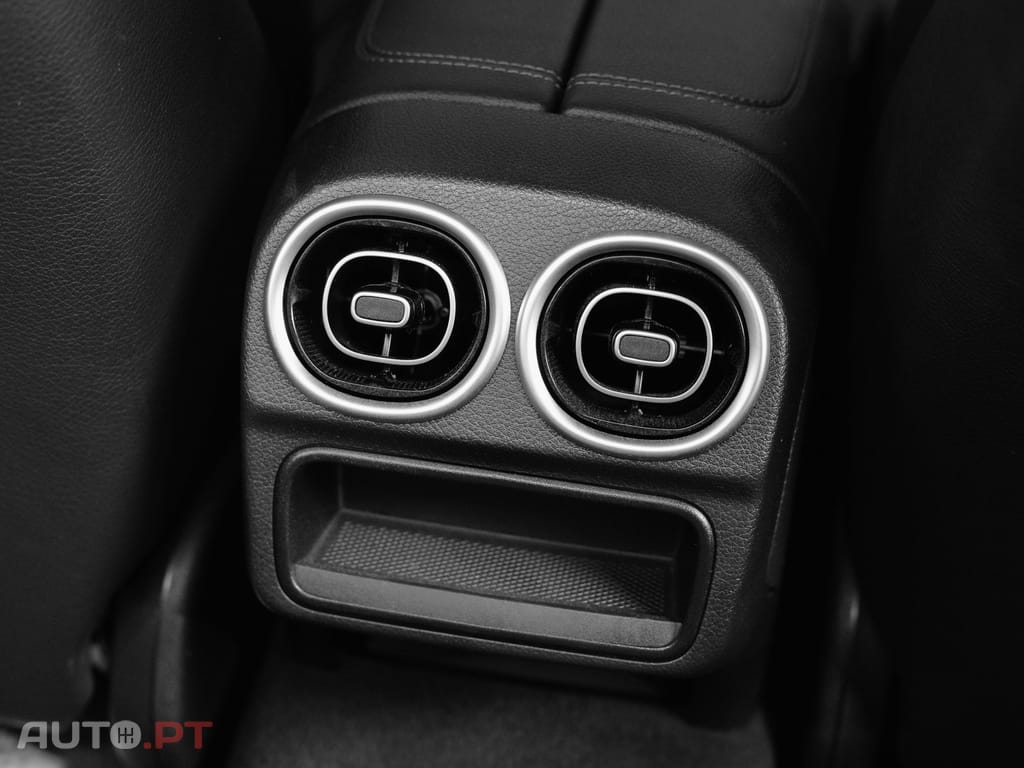 Mercedes-Benz C 300 e AMG Line