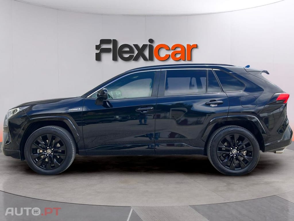 Toyota RAV4 2.5 HDF Black Edition