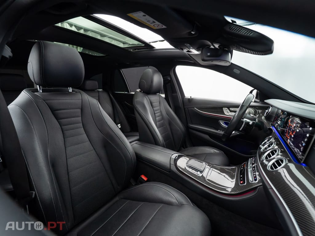 Mercedes-Benz E 300 de AMG Line