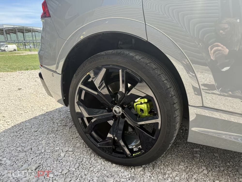 Audi RSQ8 Sport