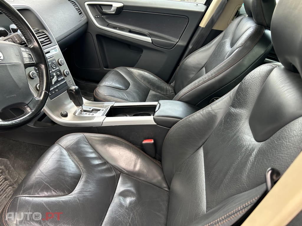 Volvo XC60 GEARTRONIC D5 AWD