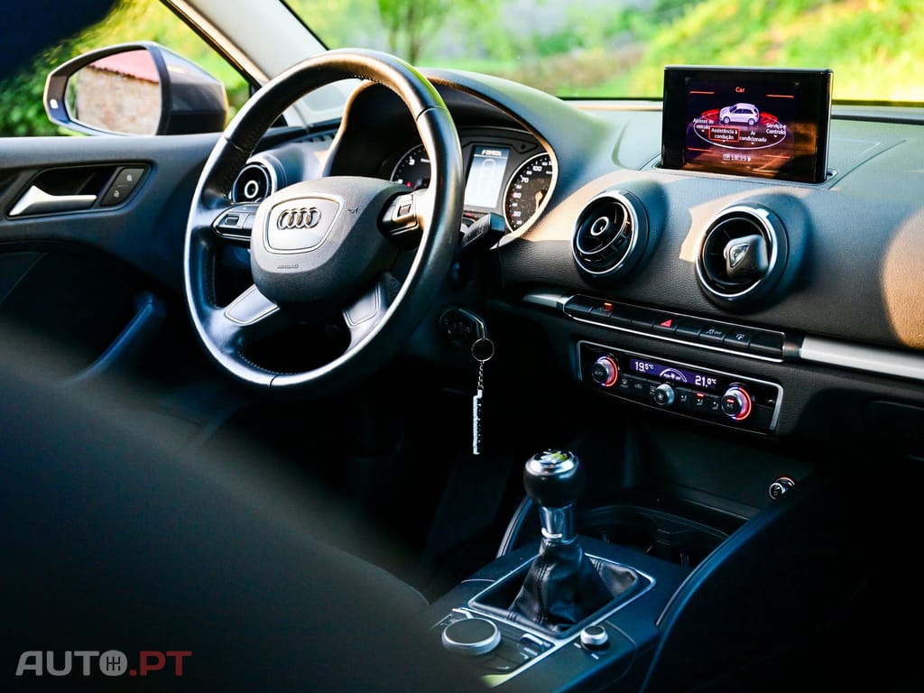 Audi A3 Sportback 1.6 TDi S-line